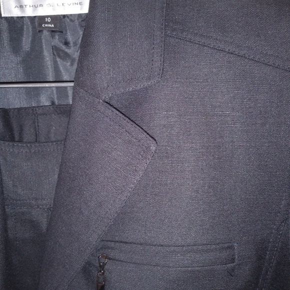 TAHARI Woman's Black Linen Blend Pant Suit - Picture 3 of 8